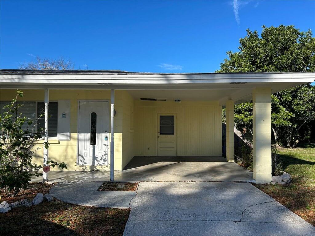 Toyia Youtzy Real Estate Agent at Properties