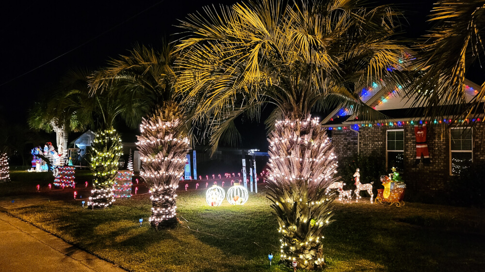 image of holiday lights on a house