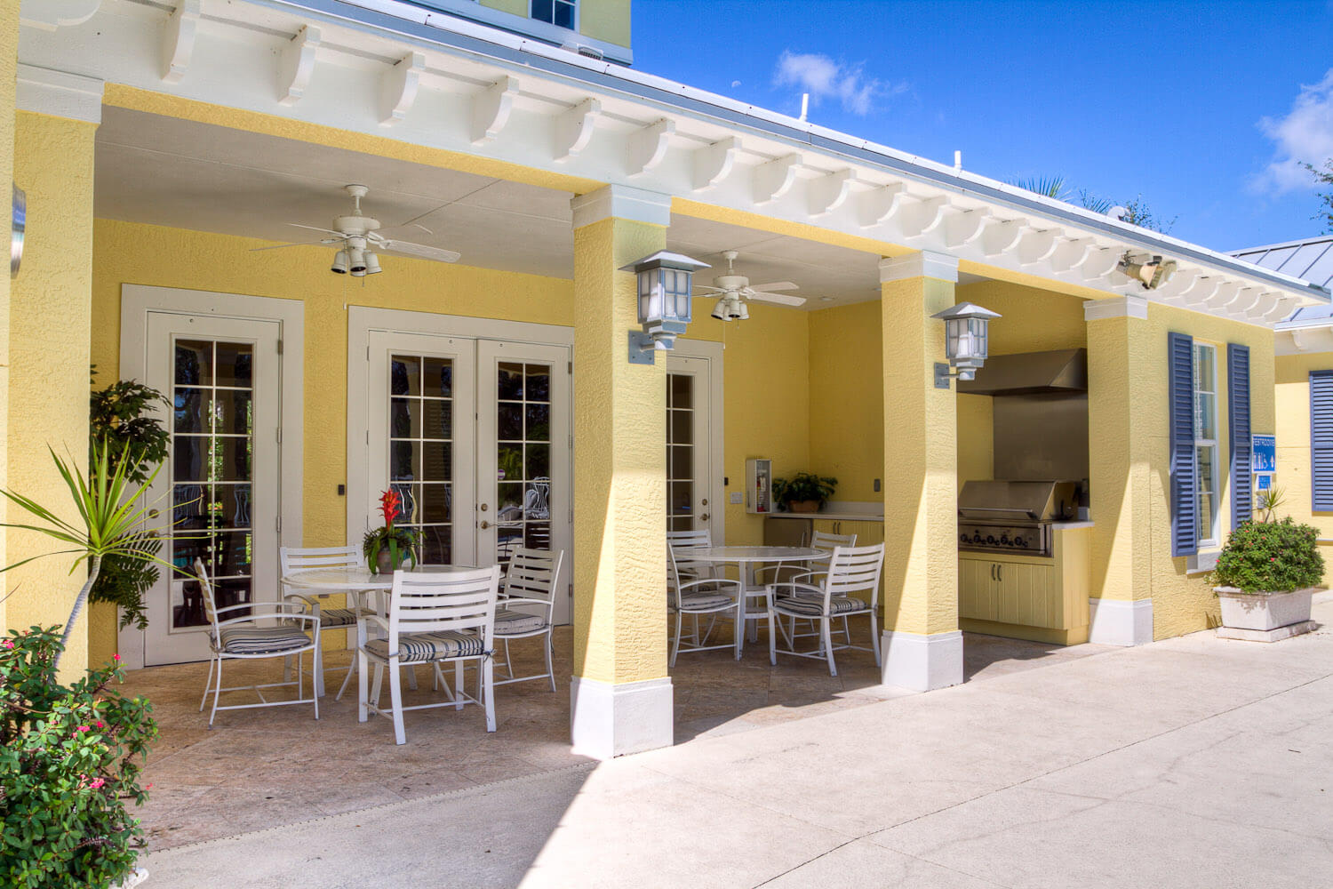 book beach house in Sarasota